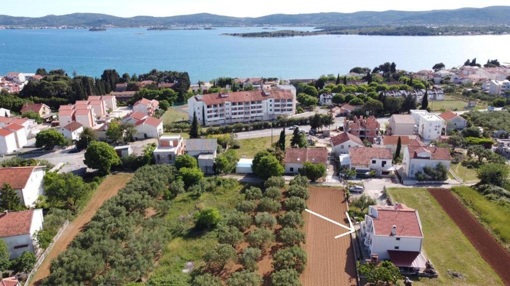 Apartments Marina Sveti Filip i Jakov Exteriör bild