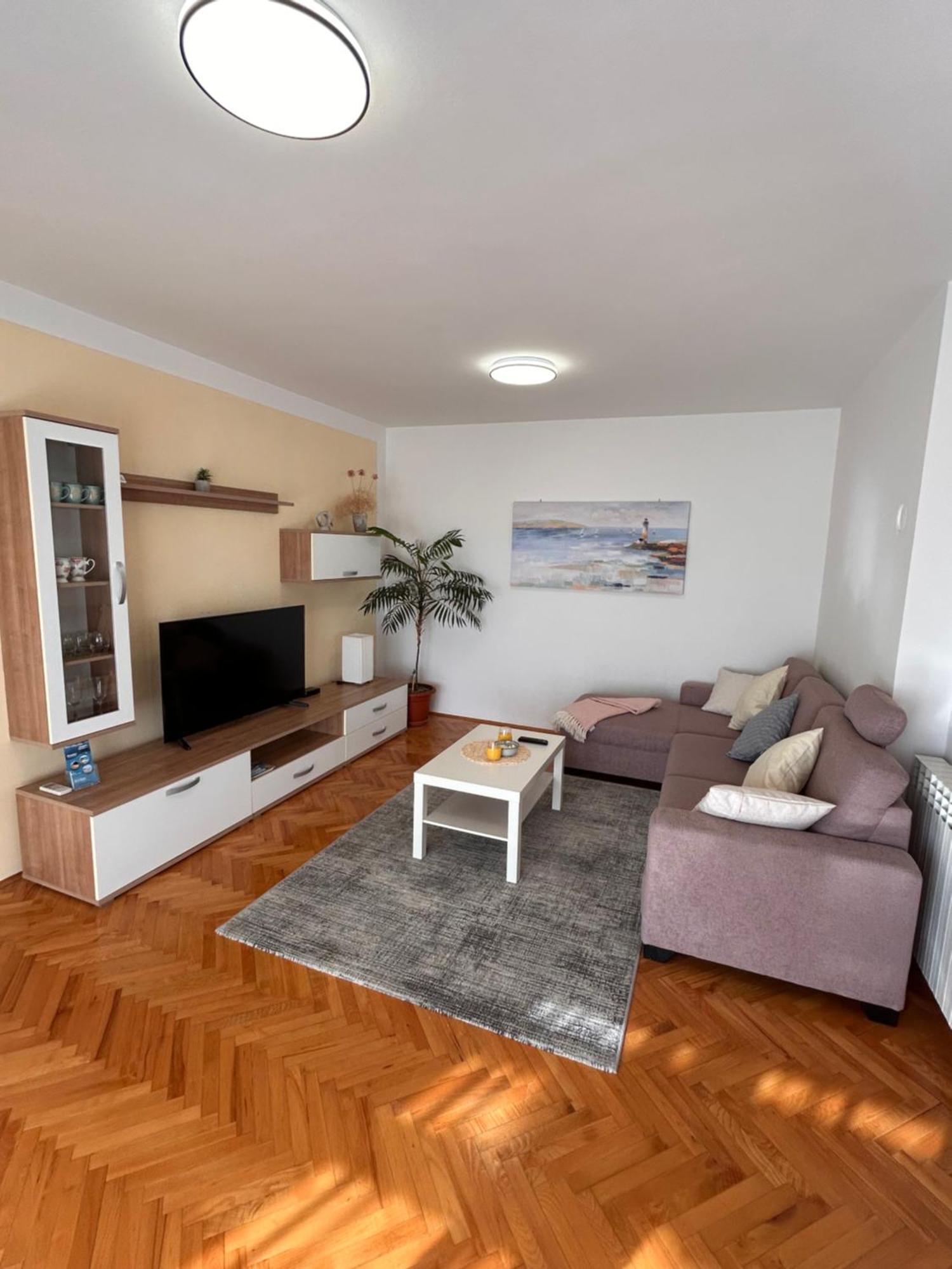 Apartments Marina Sveti Filip i Jakov Exteriör bild