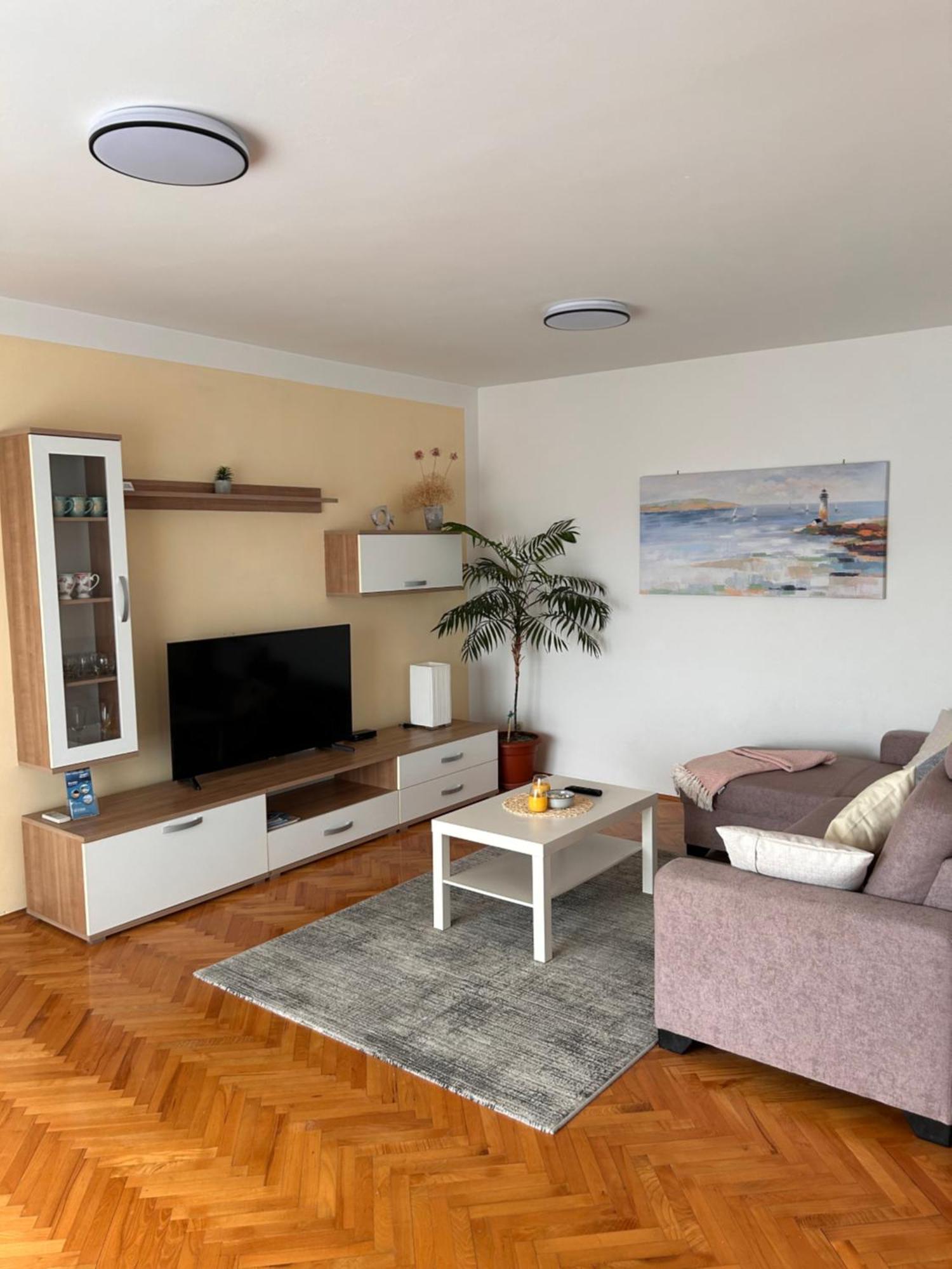 Apartments Marina Sveti Filip i Jakov Exteriör bild